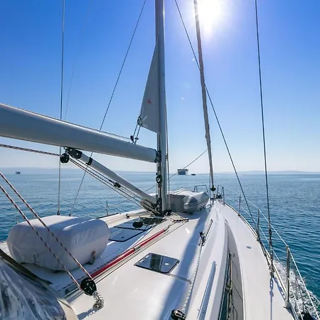 Bavaria Cruiser 46- Solaric Split